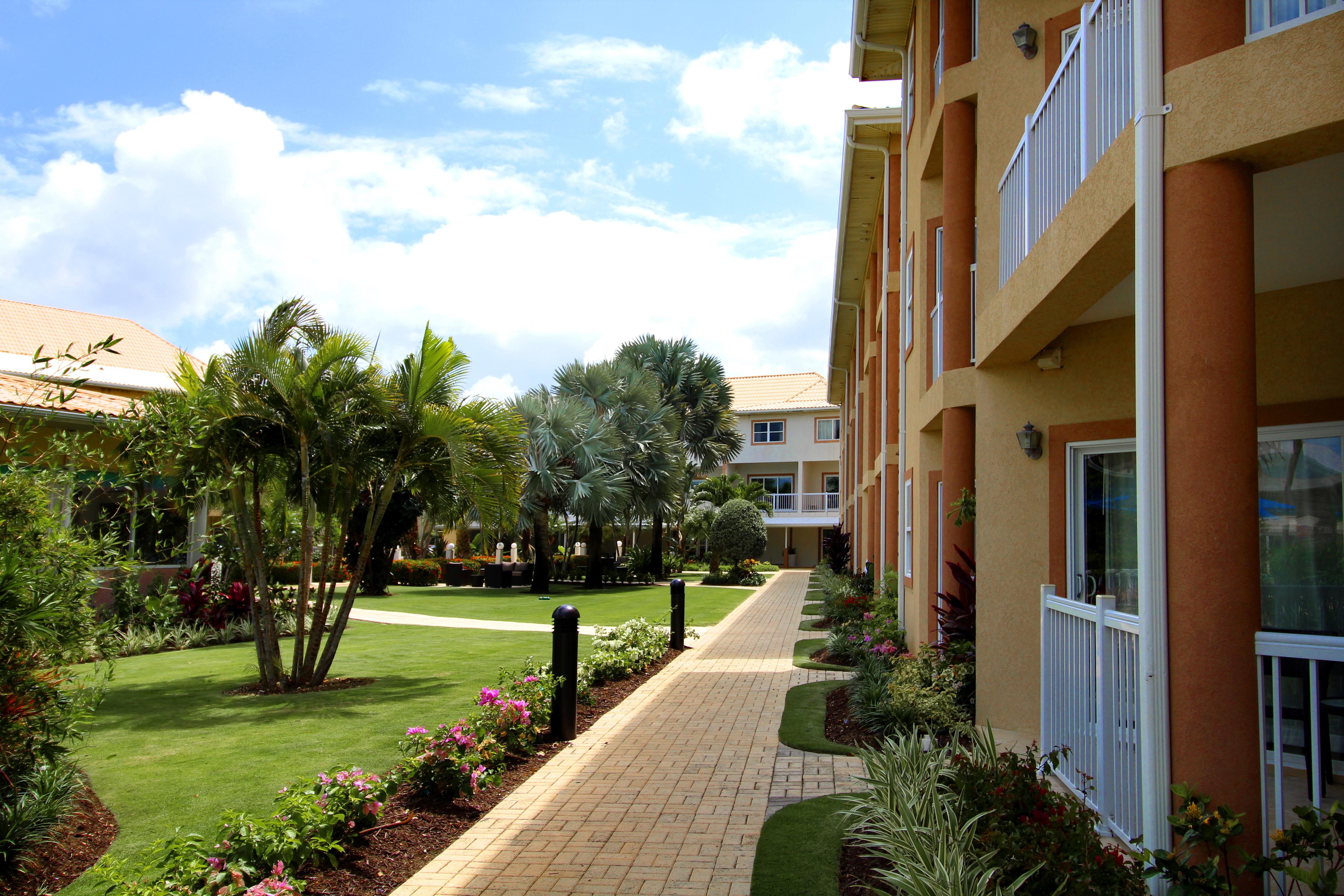 The Grand Caymanian Resort ジョージ・タウン エクステリア 写真