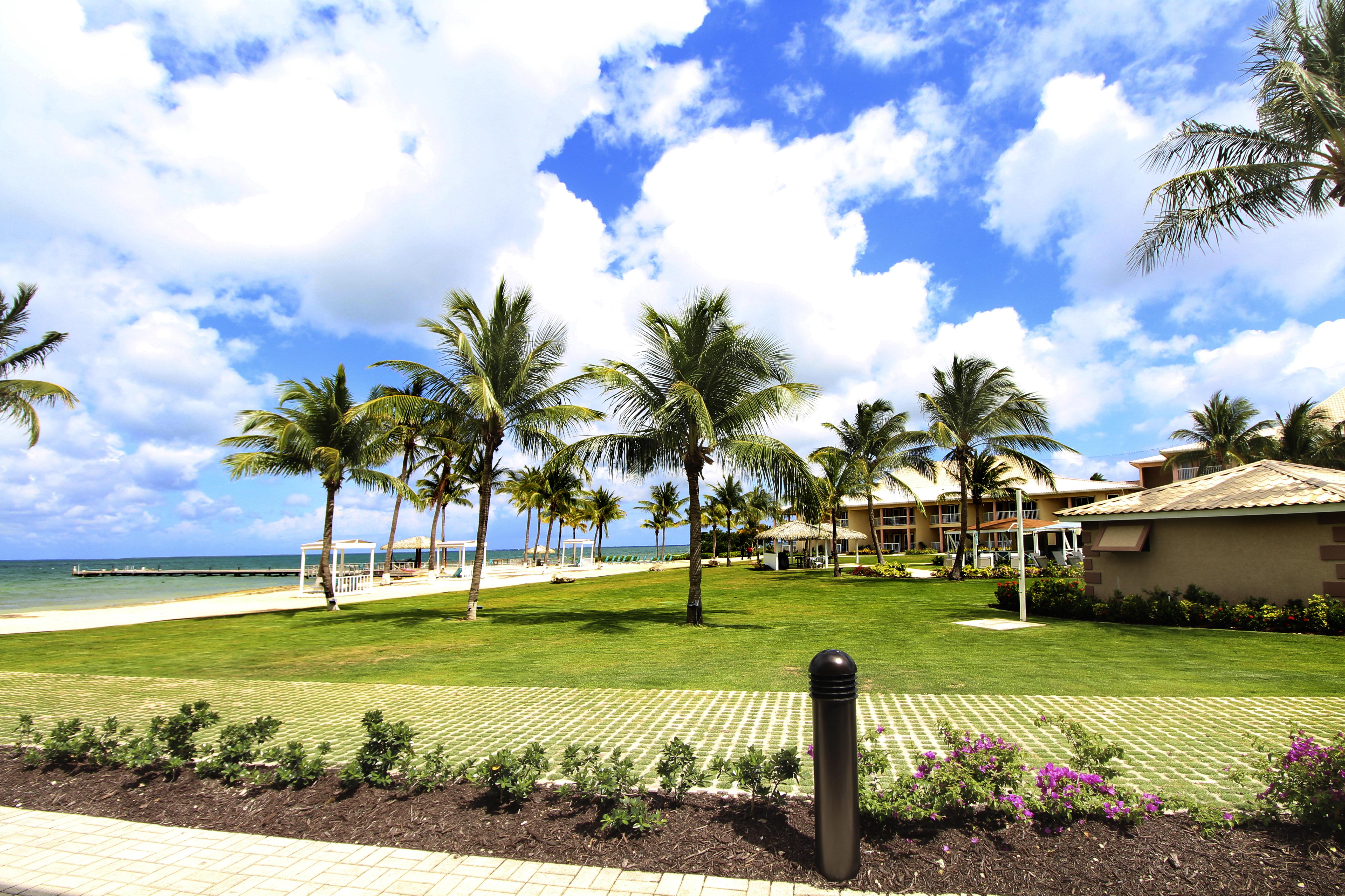 The Grand Caymanian Resort ジョージ・タウン エクステリア 写真