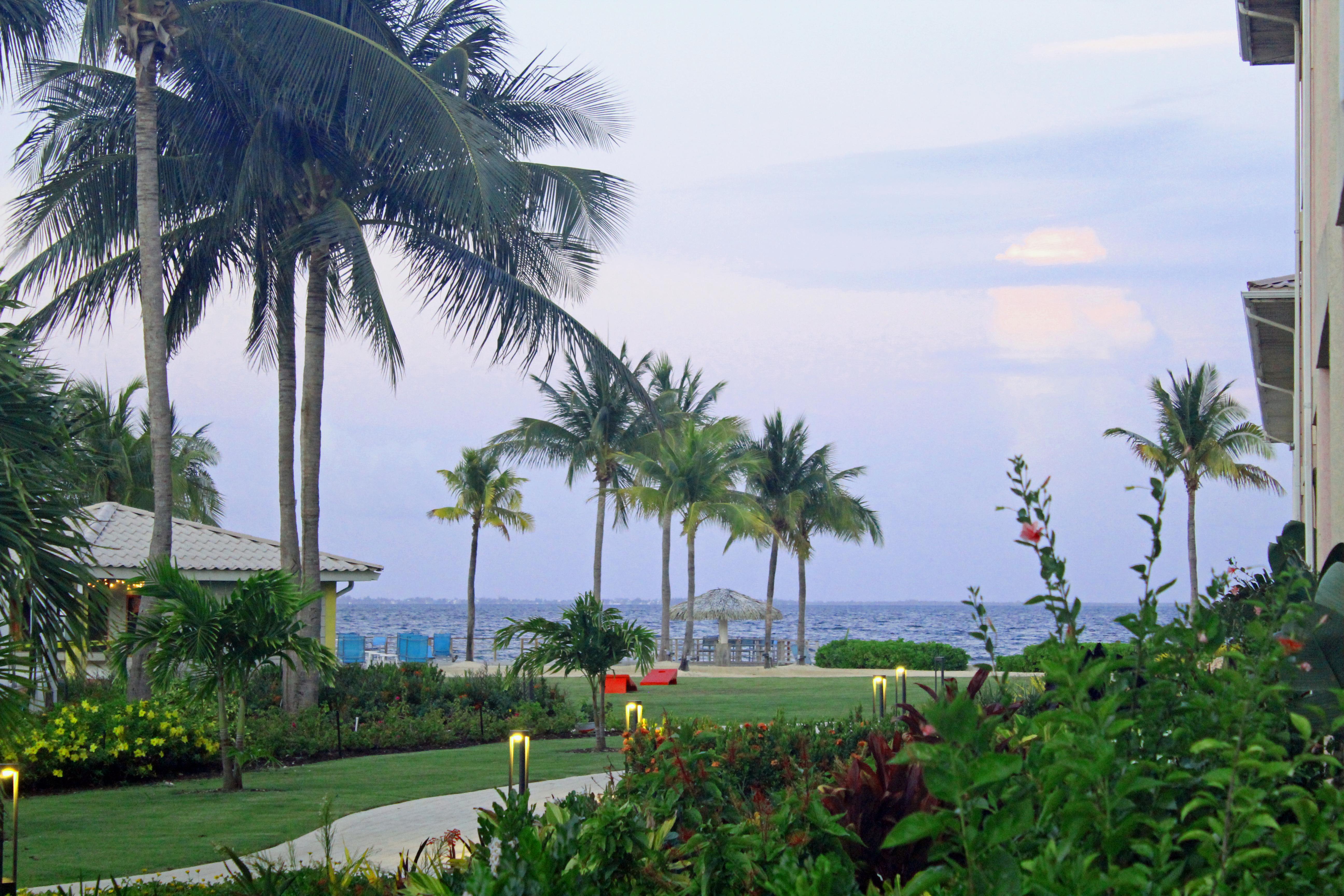 The Grand Caymanian Resort ジョージ・タウン エクステリア 写真