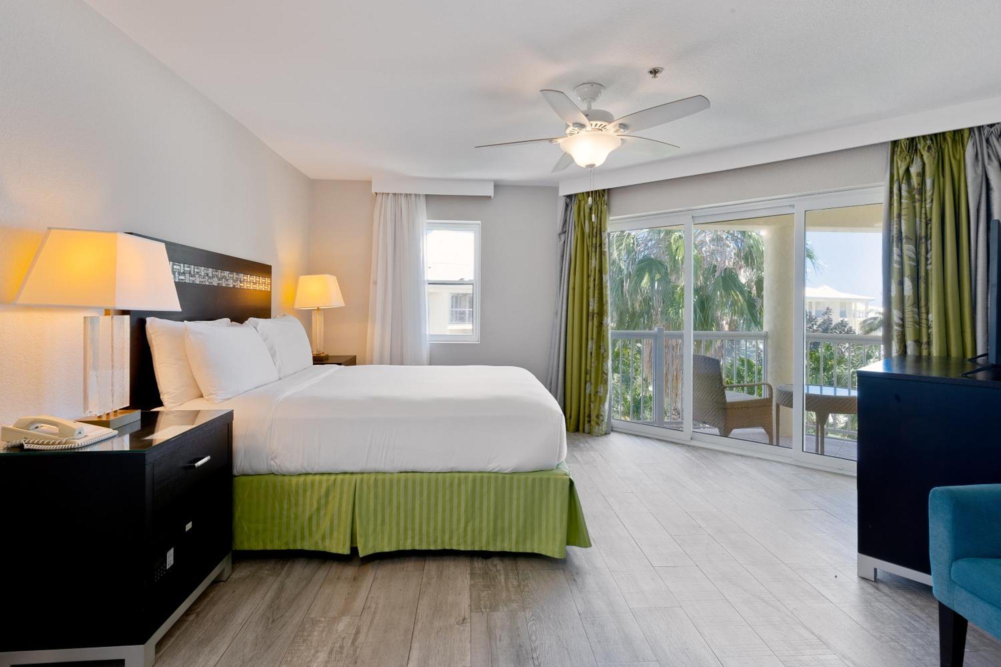The Grand Caymanian Resort ジョージ・タウン エクステリア 写真