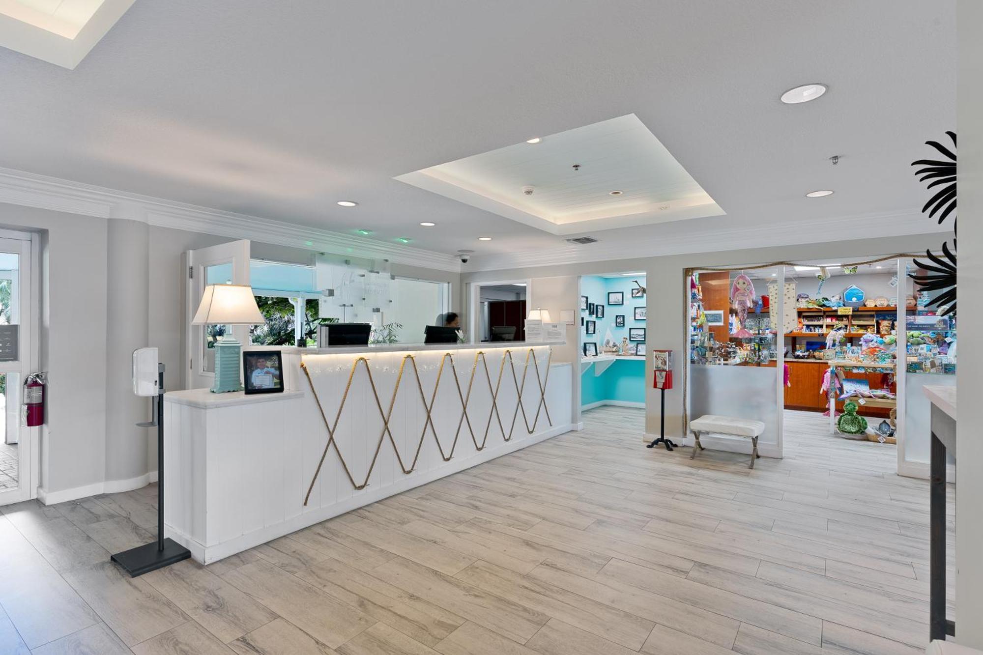 The Grand Caymanian Resort ジョージ・タウン エクステリア 写真