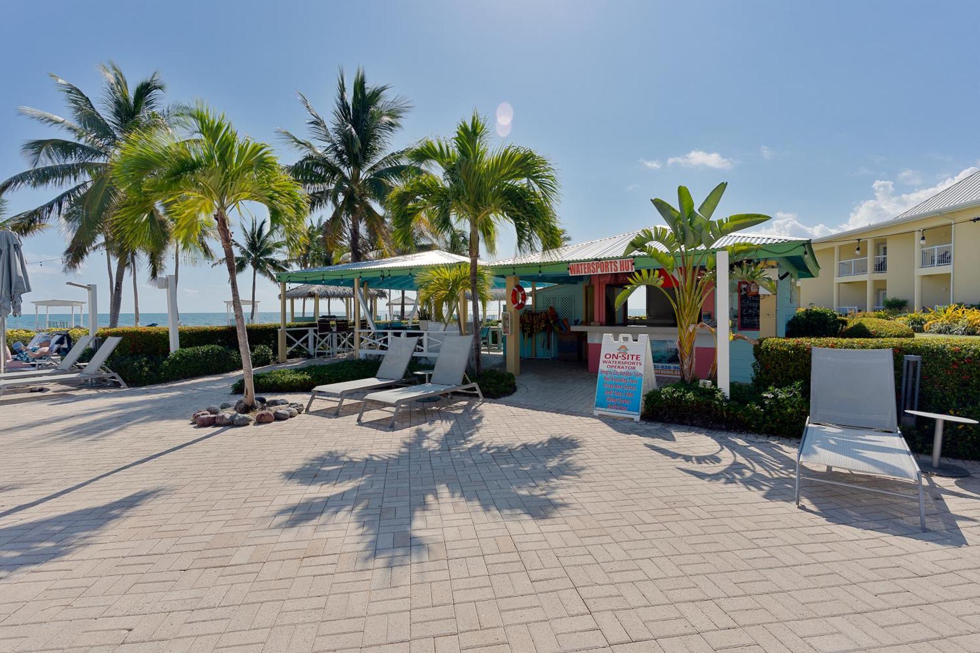 The Grand Caymanian Resort ジョージ・タウン エクステリア 写真