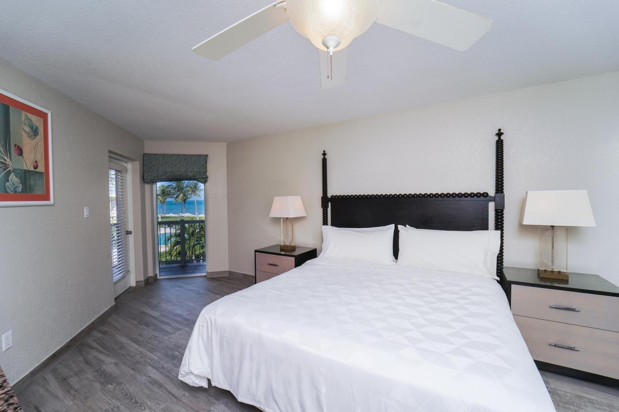 The Grand Caymanian Resort ジョージ・タウン 部屋 写真